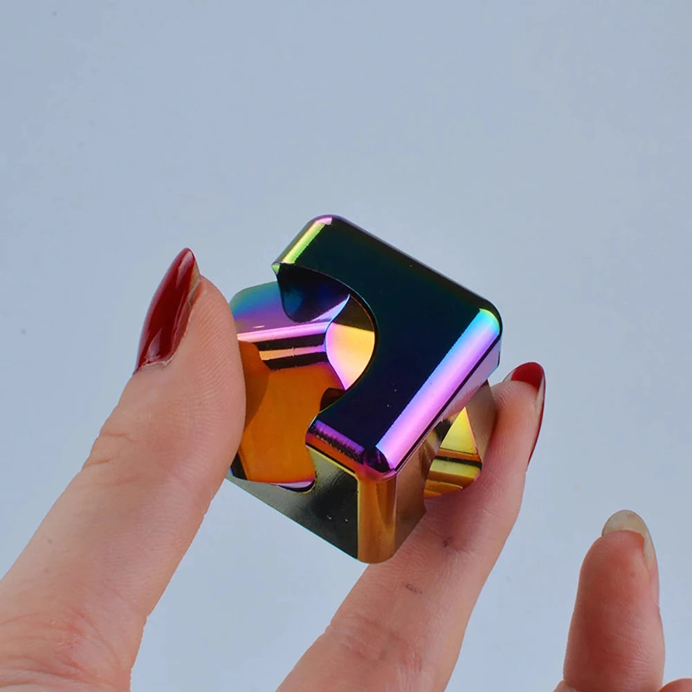 Cub multicolor interactiv 1+1 CADOU, pentru relaxare, Fidget Spinner