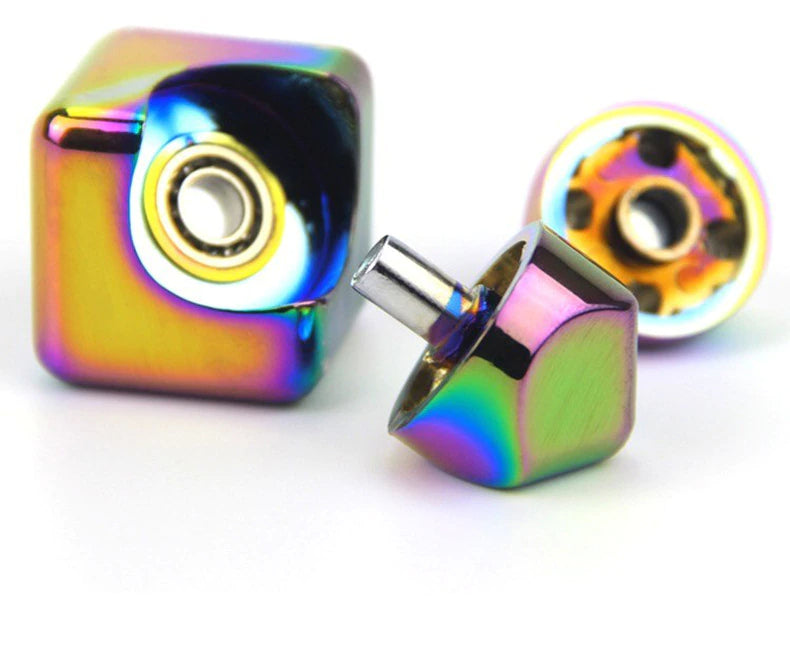 Cub multicolor interactiv 1+1 CADOU, pentru relaxare, Fidget Spinner