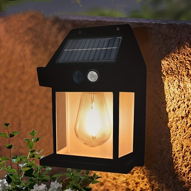 1+1 CADOU Lampa Solara de Perete 2W | 600LM, rezistenta la apa IP65, pentru gradina sau casa